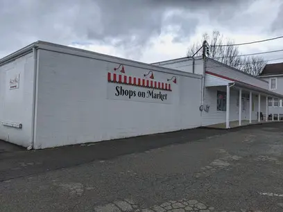 Shops On Market